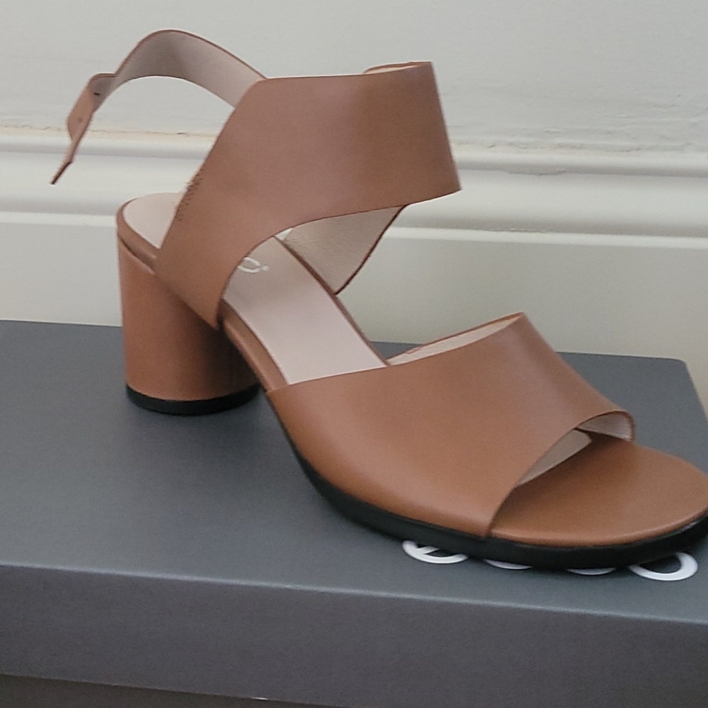 Ecco Block Sandal